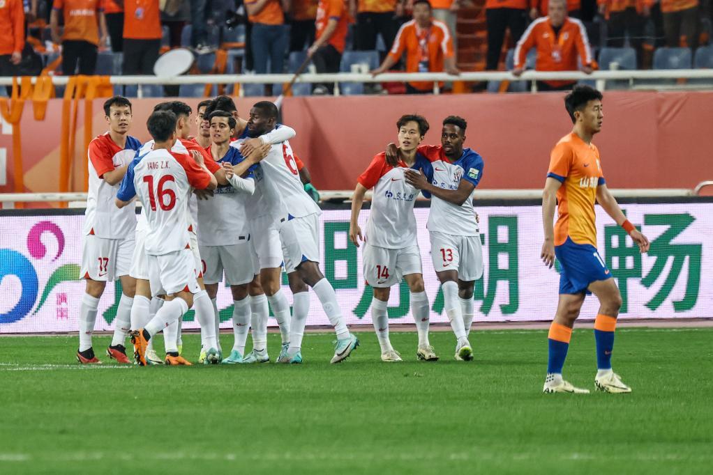  维罗纳黑马姿态尽显，客场掀翻排名前四强队